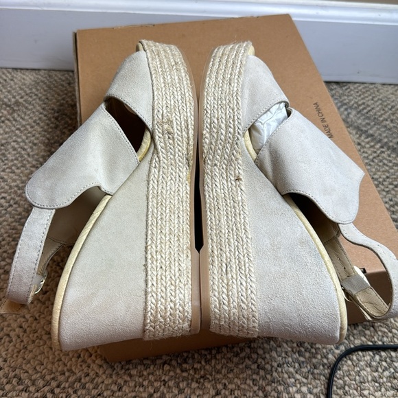 NWOT - CORDANI, Elenor - Beige Suede Sling Back Espadrille - Size 41 (9.5/10 US) - Picture 4 of 16